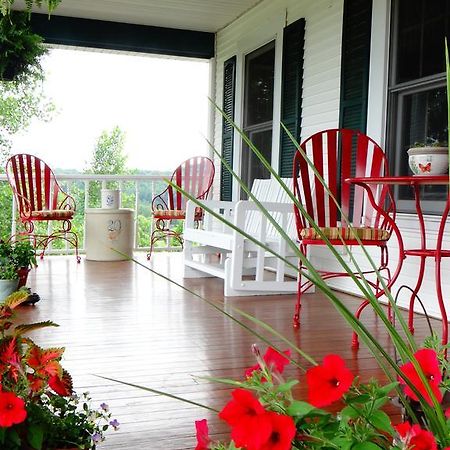 The Meier Inn, A Country Bed & Breakfast Boyceville 外观 照片