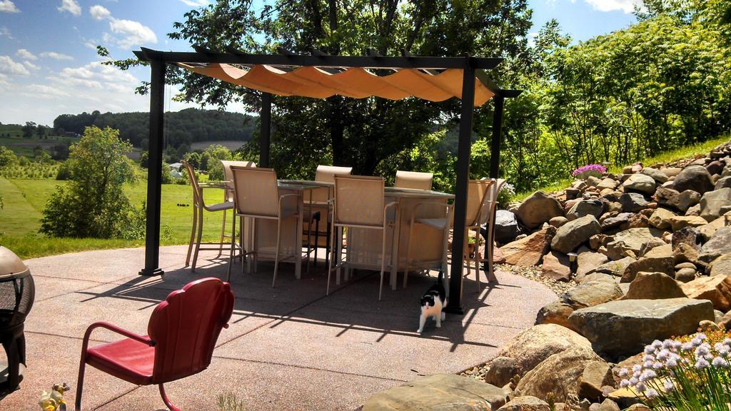The Meier Inn, A Country Bed & Breakfast Boyceville 外观 照片