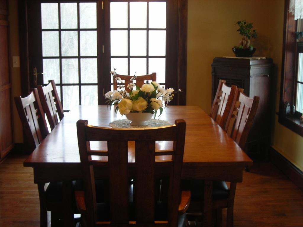 The Meier Inn, A Country Bed & Breakfast Boyceville 外观 照片